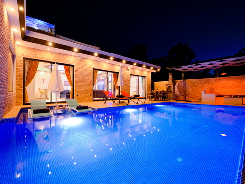  gece  -  Kasım
  | Kalkan Akbel Muhafazakar Villa (4 Kişilik, Doğa İçinde, Jakuzili, Isıtmalı Havuz Seçenekli)